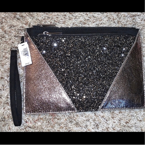 Express wristlets - Picture 1 of 1